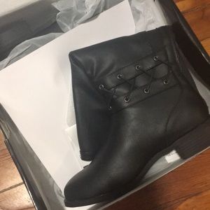Torrid Black boots sz 7